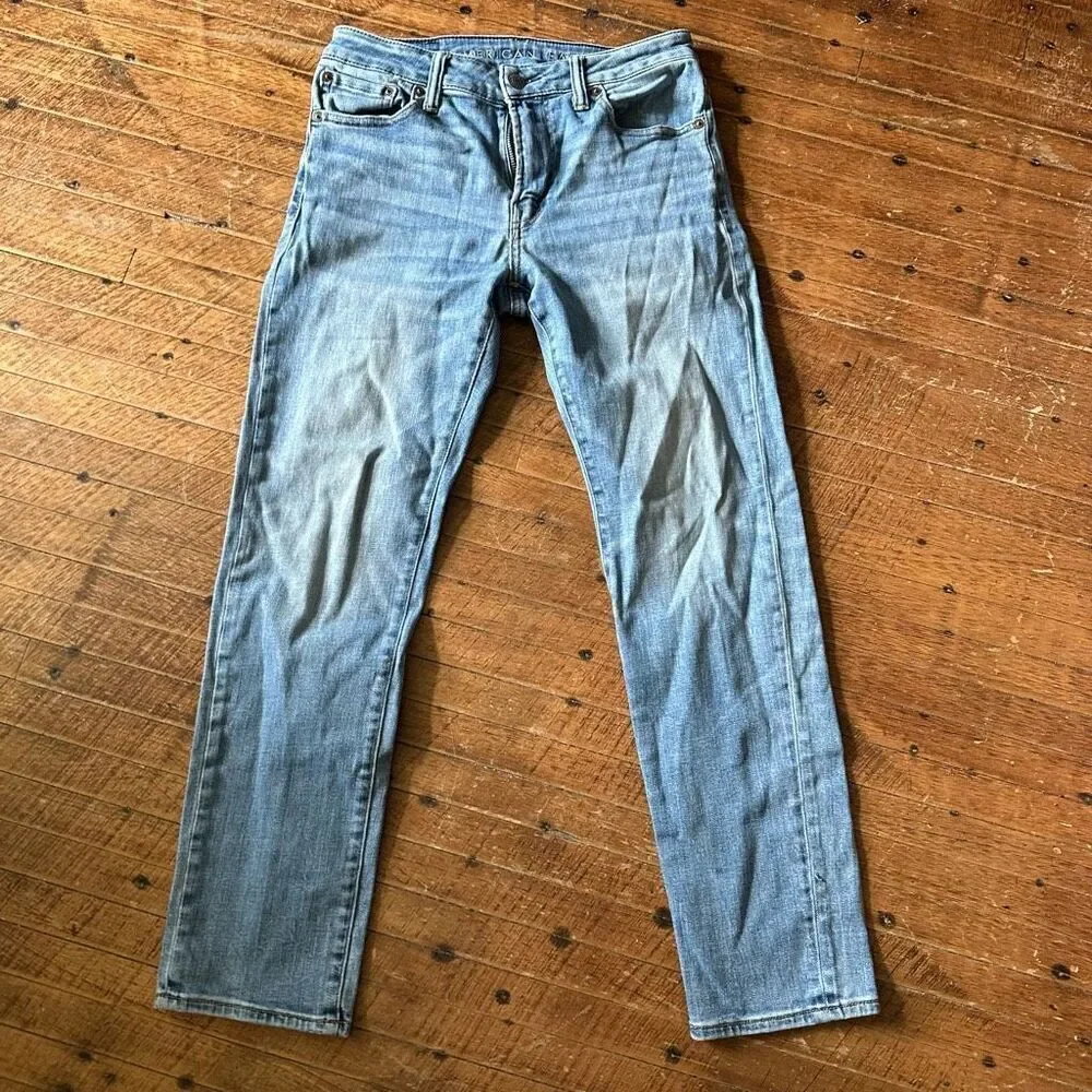 American Eagle Slim Straight distressed 30x30 jeans